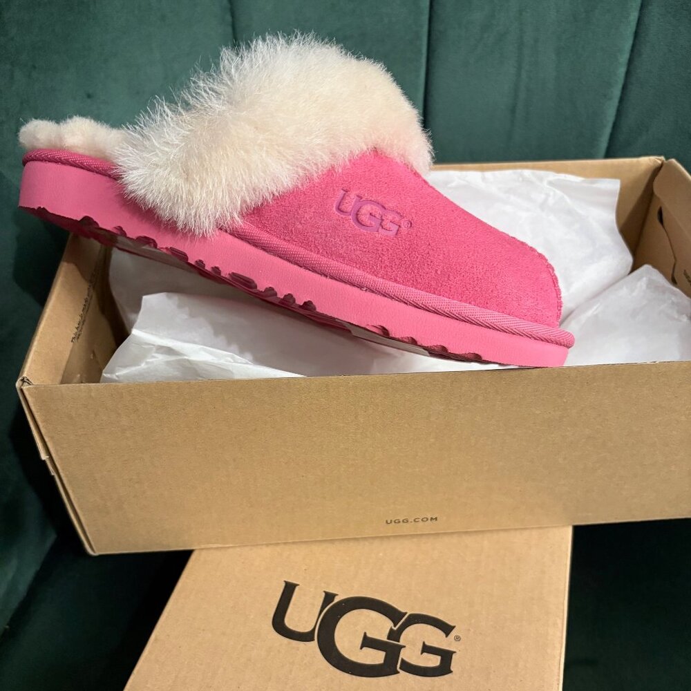UGG K Cozy II Size 1 Slippers